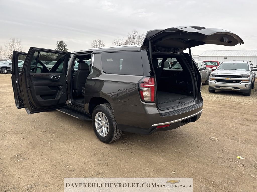 Certified 2021 Chevrolet Suburban LT w/ Luxury Package image 30
