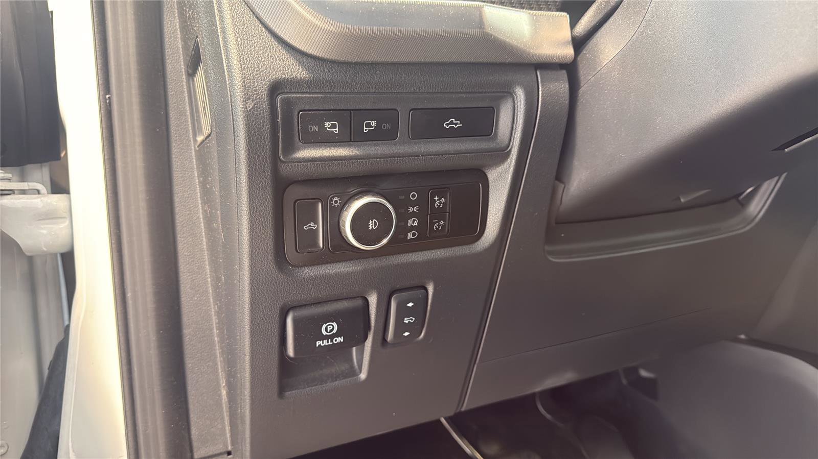 Used 2023 Ford F150 Raptor w/ Raptor 37 Performance Package AWD/4WD image 24