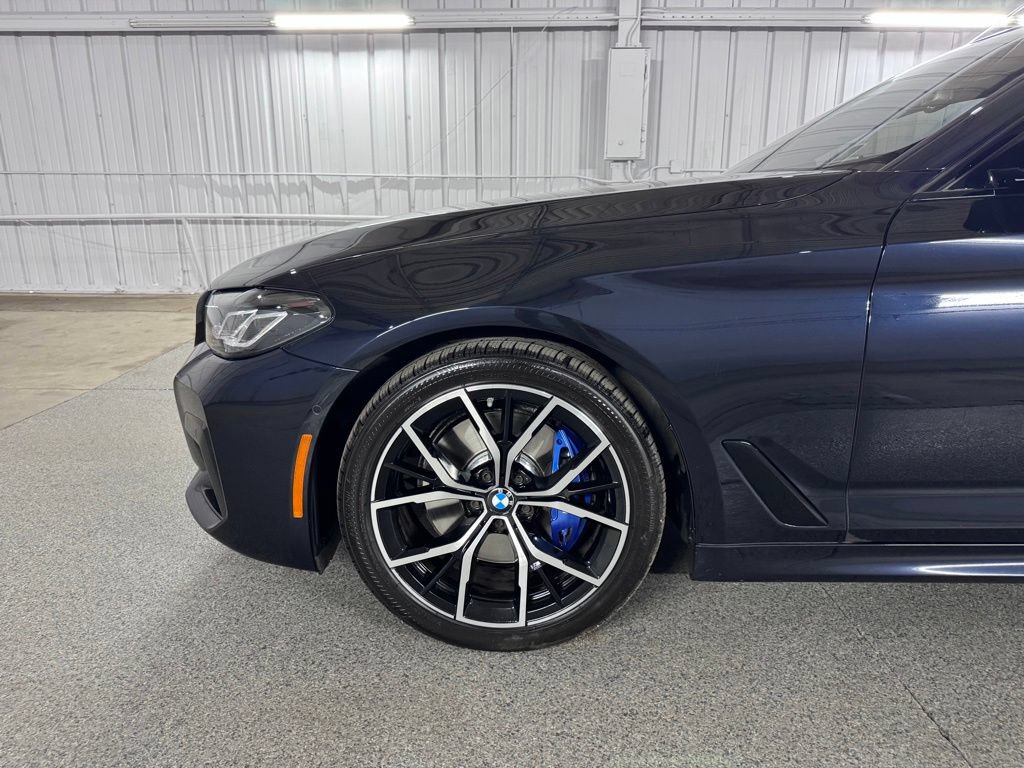 Used 2023 BMW 530i xDrive w/ M Sport Package AWD/4WD image 17