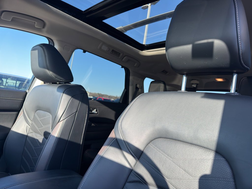 Certified 2023 Nissan Pathfinder Platinum image 27