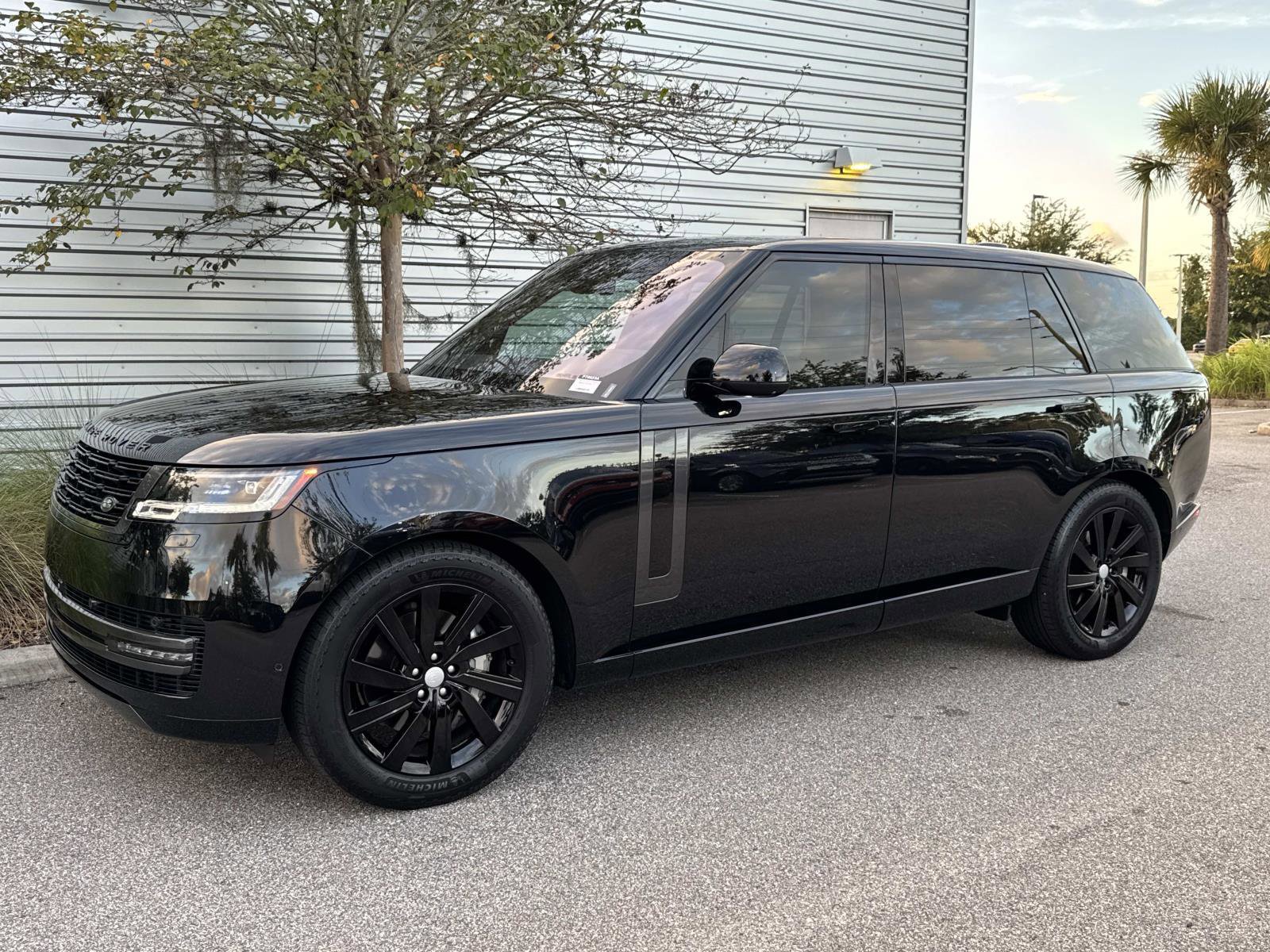 Used 2023 Land Rover Range Rover Long Wheelbase SE
