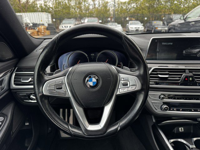 Used 2017 BMW 740i RWD image 16