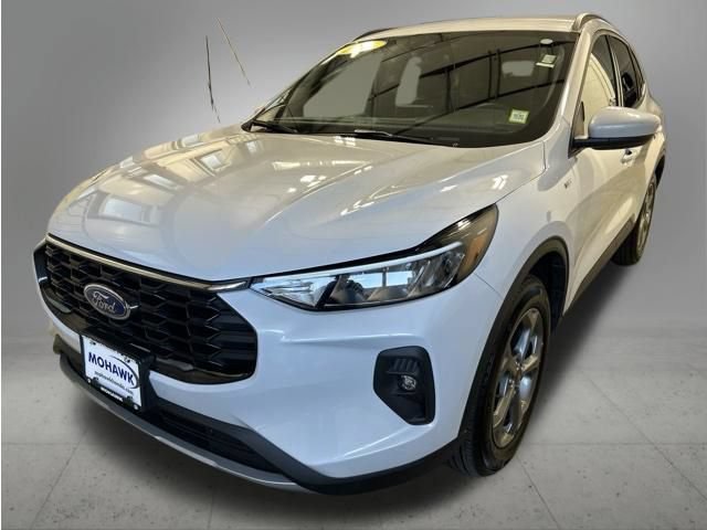 Used 2025 Ford Escape ST-Line Select