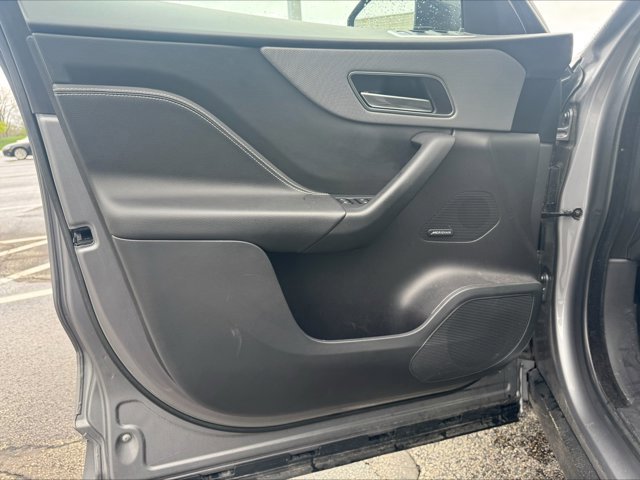 Used 2020 Jaguar F-PACE Checkered Flag image 5