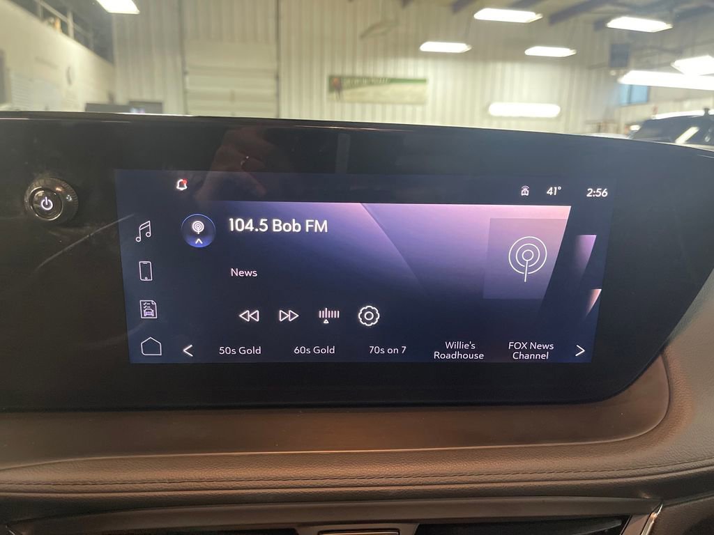 Used 2025 Buick Encore GX Avenir w/ Avenir Convenience Package AWD/4WD image 23