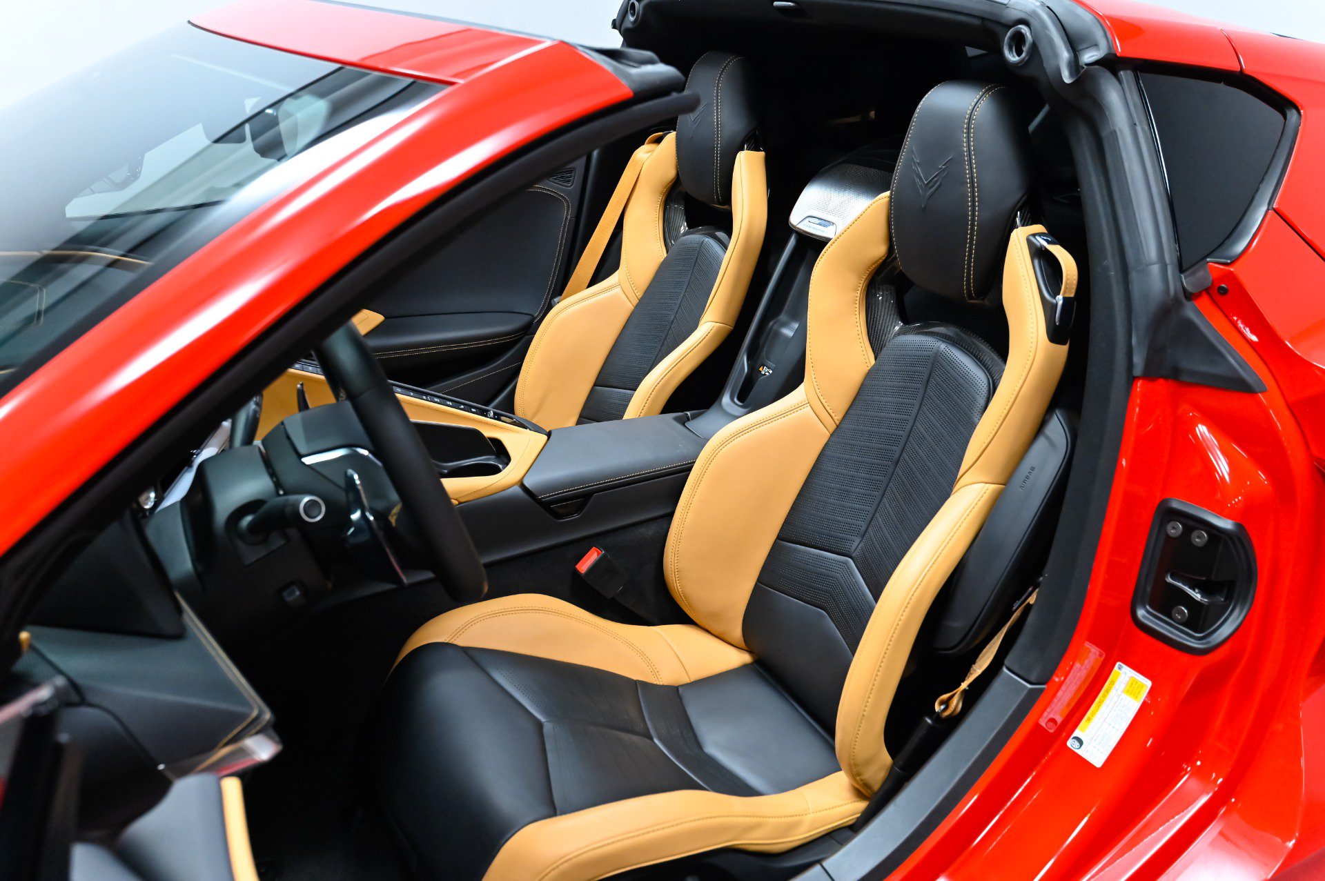 Used 2022 Chevrolet Corvette Stingray Preferred Cpe w/ Z51 Performance Package RWD image 8