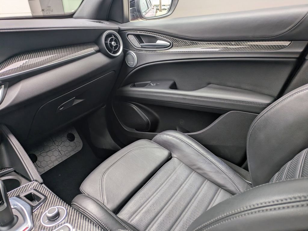 Used 2022 Alfa Romeo Stelvio Quadrifoglio w/ Active Assist Plus Package image 20
