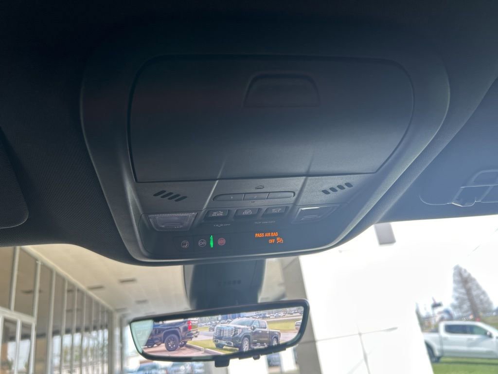 Used 2023 Buick Enclave Avenir w/ Avenir Technology Package image 20