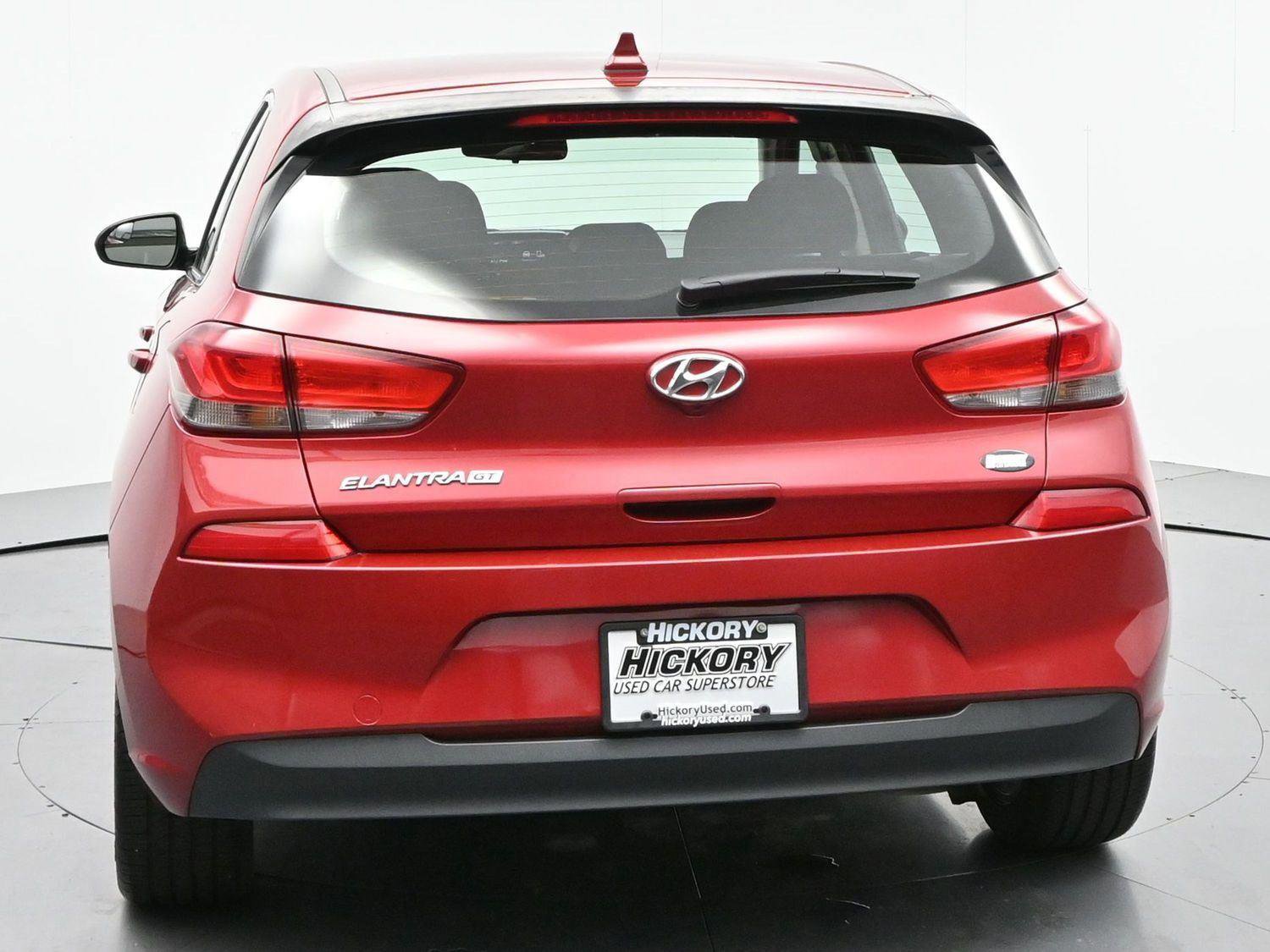 Used 2019 Hyundai Elantra GT FWD image 6