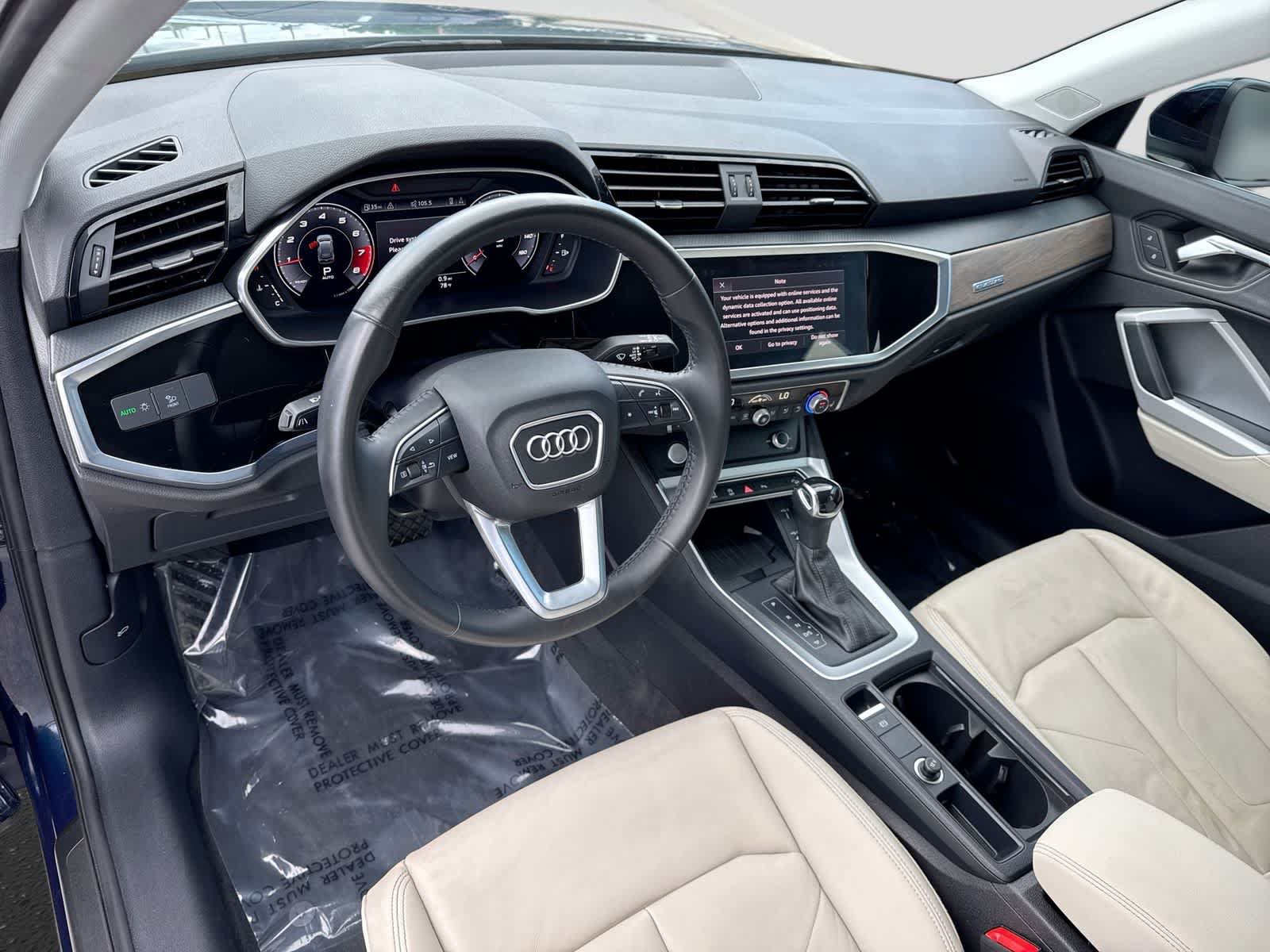 Used 2020 Audi Q3 2.0T Premium Plus w/ Premium Plus Package AWD/4WD image 2
