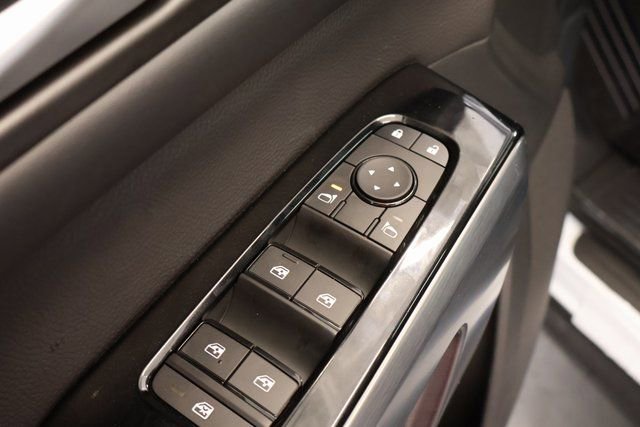 New 2025 Nissan Pathfinder SL image 10