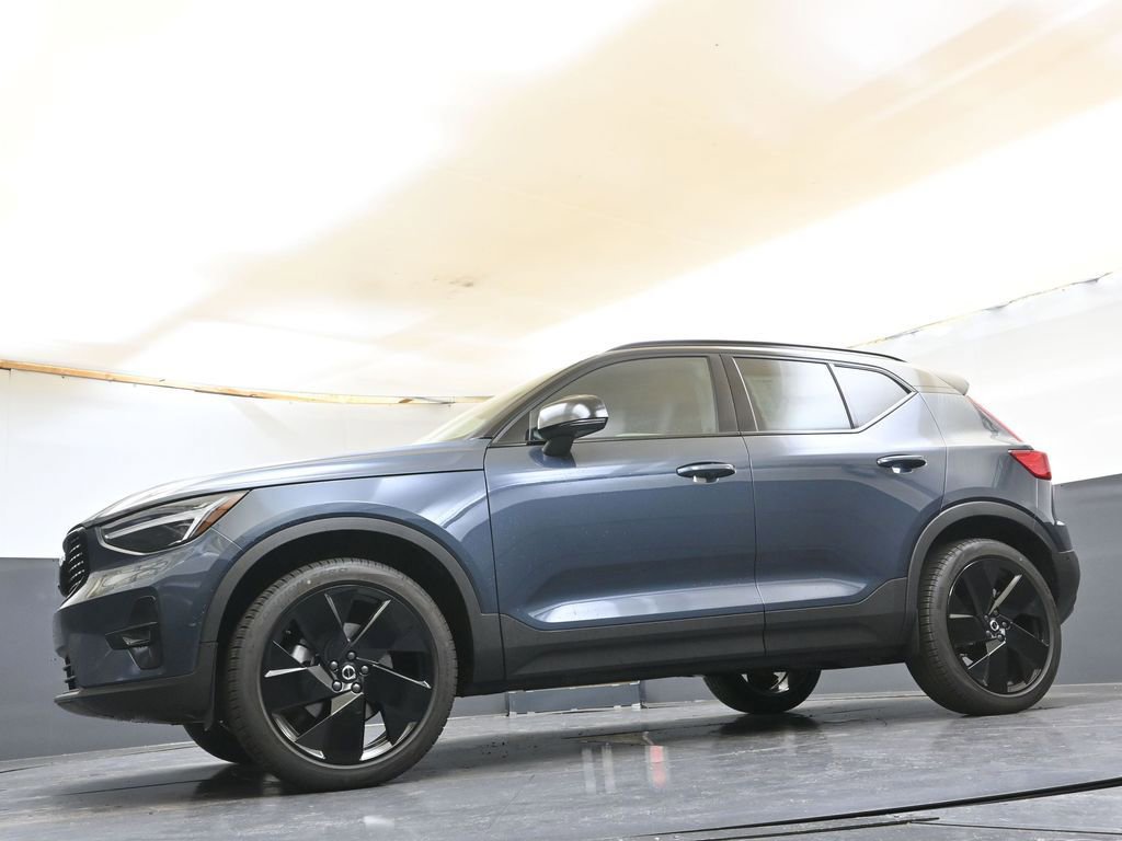 New 2026 Volvo XC40 B5 Ultra w/ Climate Package AWD/4WD image 35