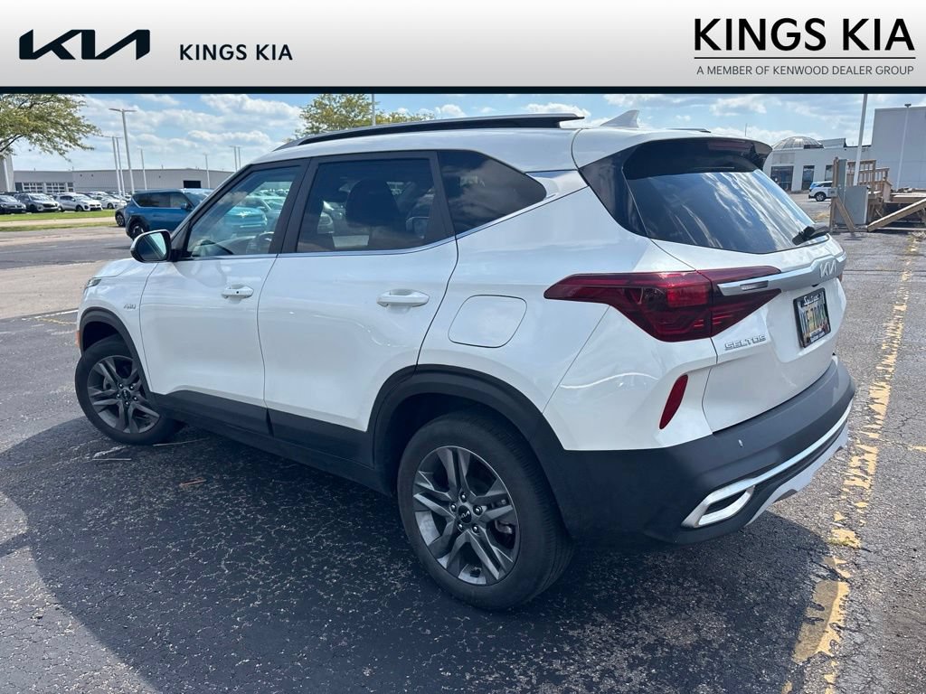 Used 2023 Kia Seltos S w/ Navigation Package AWD/4WD image 10