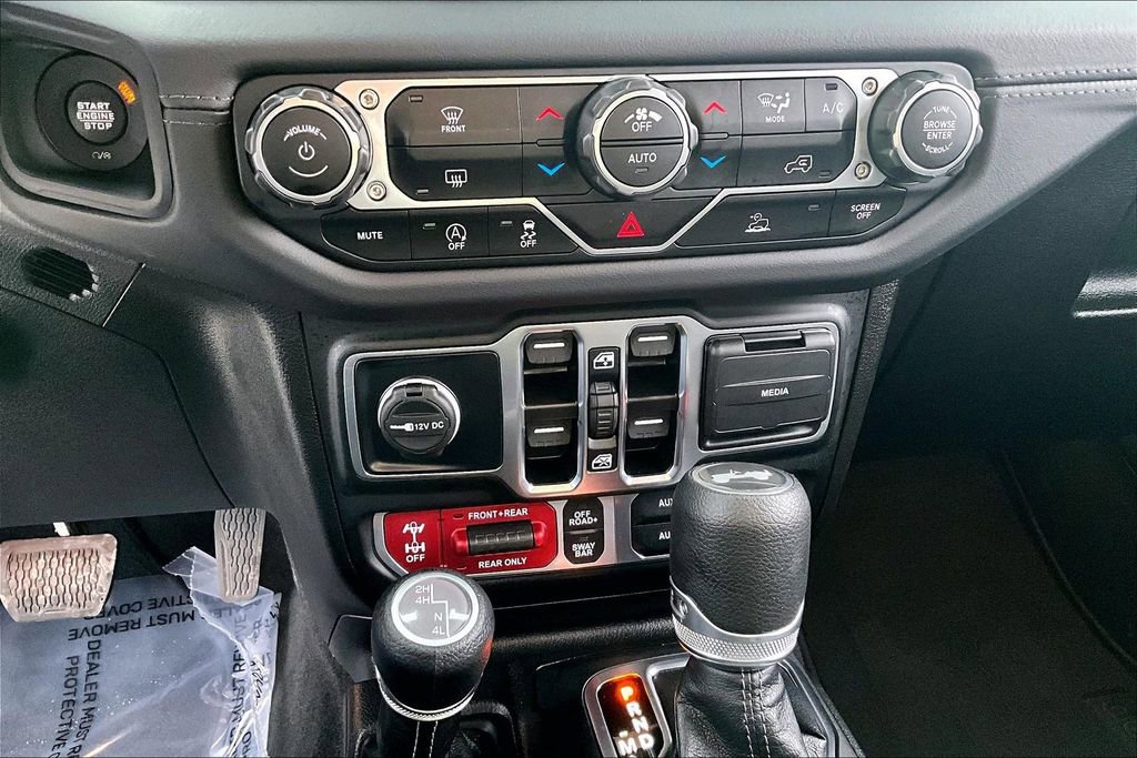 Used 2025 Jeep Wrangler Unlimited Rubicon image 31