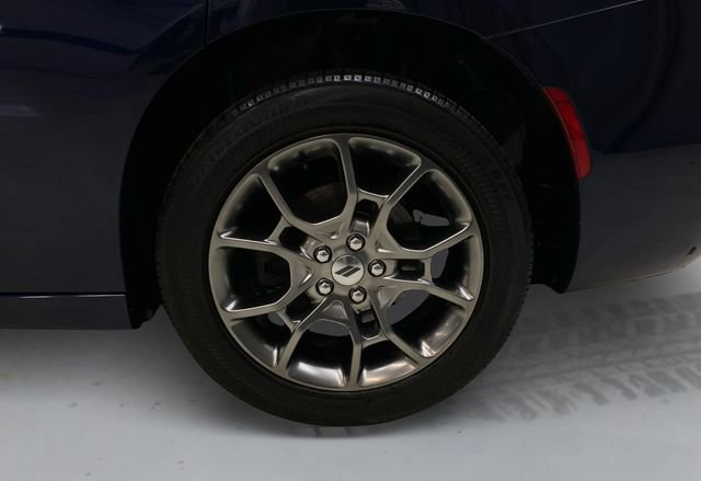 Used 2017 Dodge Charger SXT w/ AWD Plus Group image 18