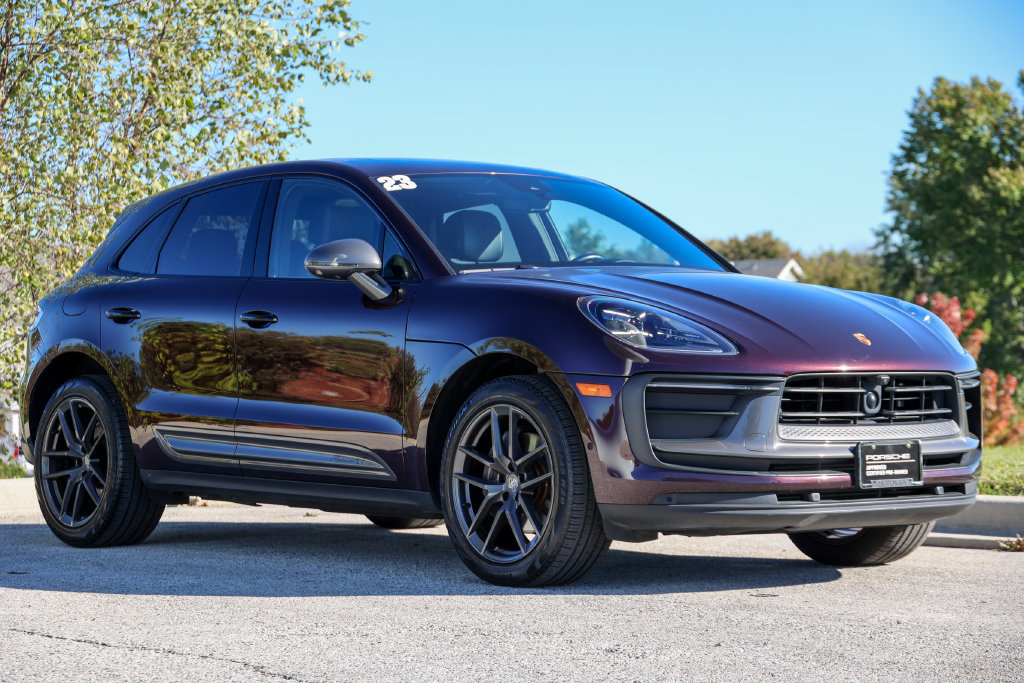 Certified 2023 Porsche Macan Turbo AWD/4WD image 16
