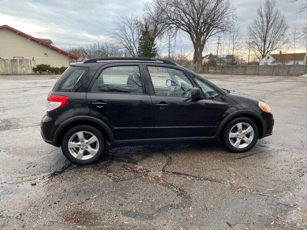 Used 2012 Suzuki SX4 AWD Hatchback image 6