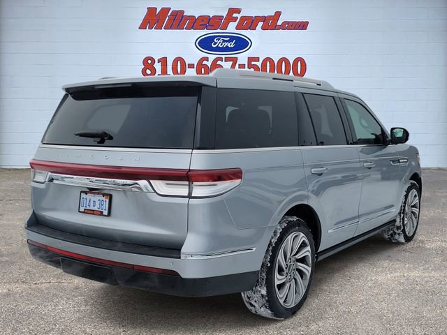 Used 2023 Lincoln Navigator Reserve AWD/4WD image 4