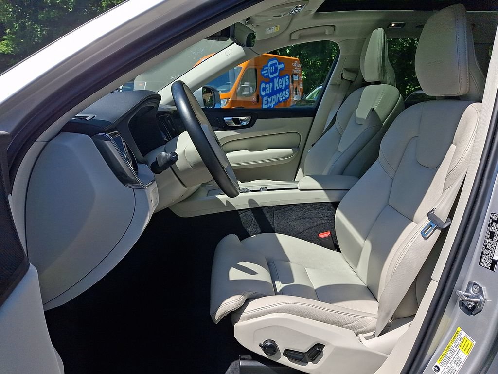 Used 2020 Volvo XC60 T5 Inscription w/ Protection Package Premier AWD/4WD image 14
