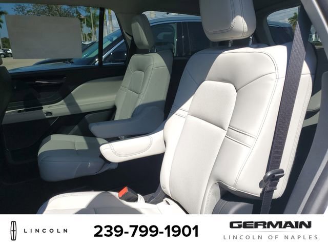 New 2025 Lincoln Aviator 2WD image 19