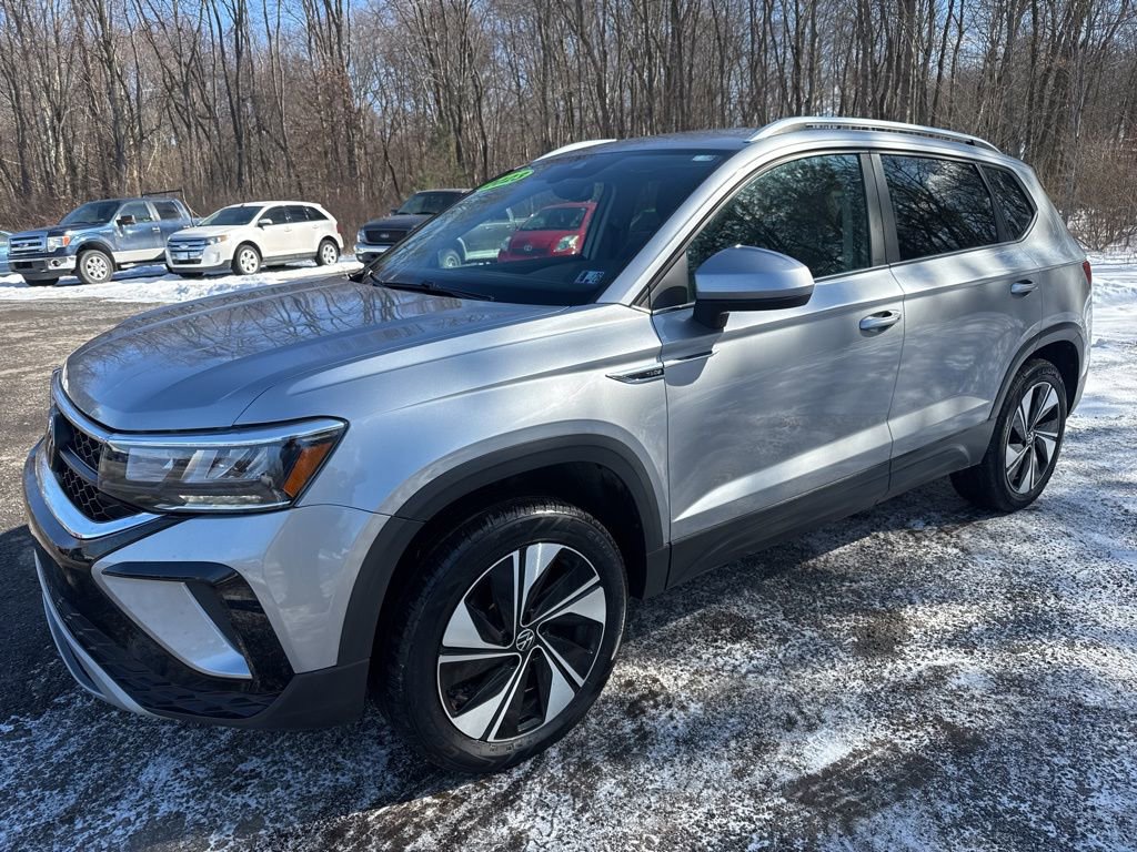Used 2023 Volkswagen Taos SE image 4