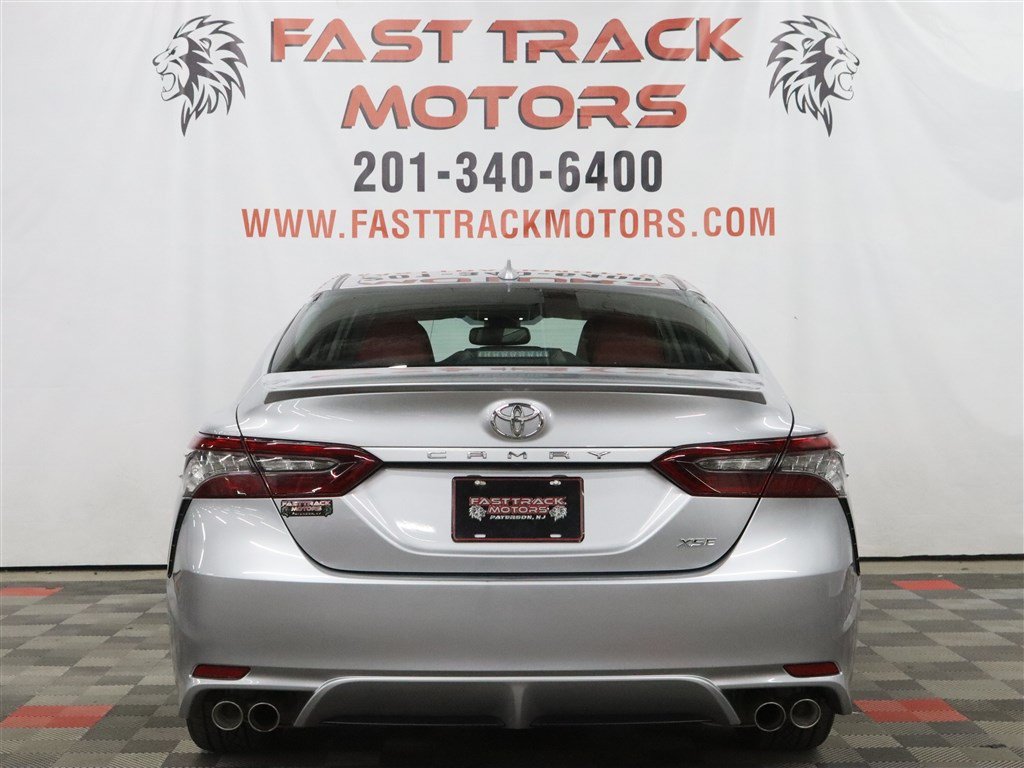 Used 2024 Toyota Camry XSE FWD image 5