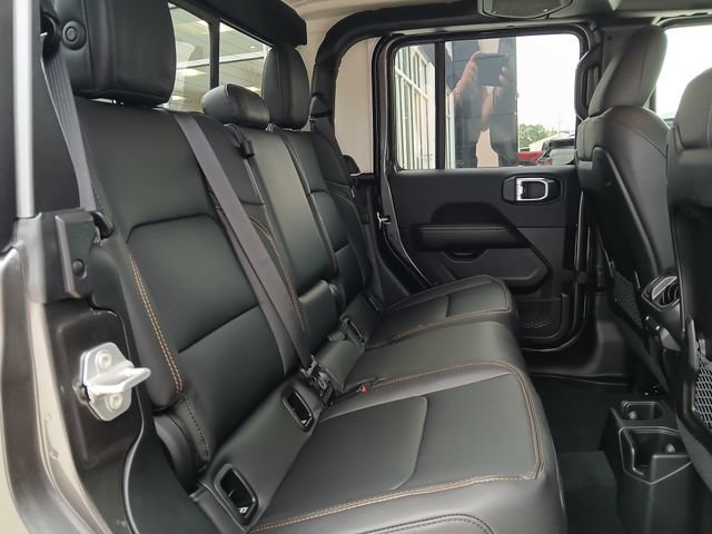 New 2026 Jeep Gladiator Sport AWD/4WD image 17
