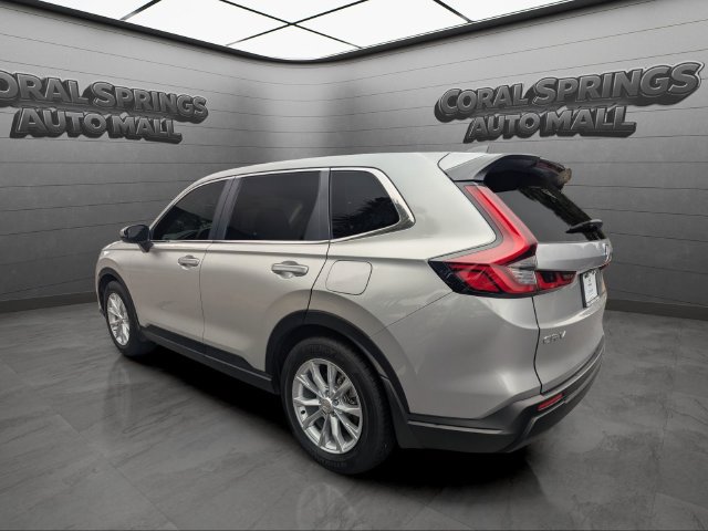 Used 2025 Honda CR-V EX image 5