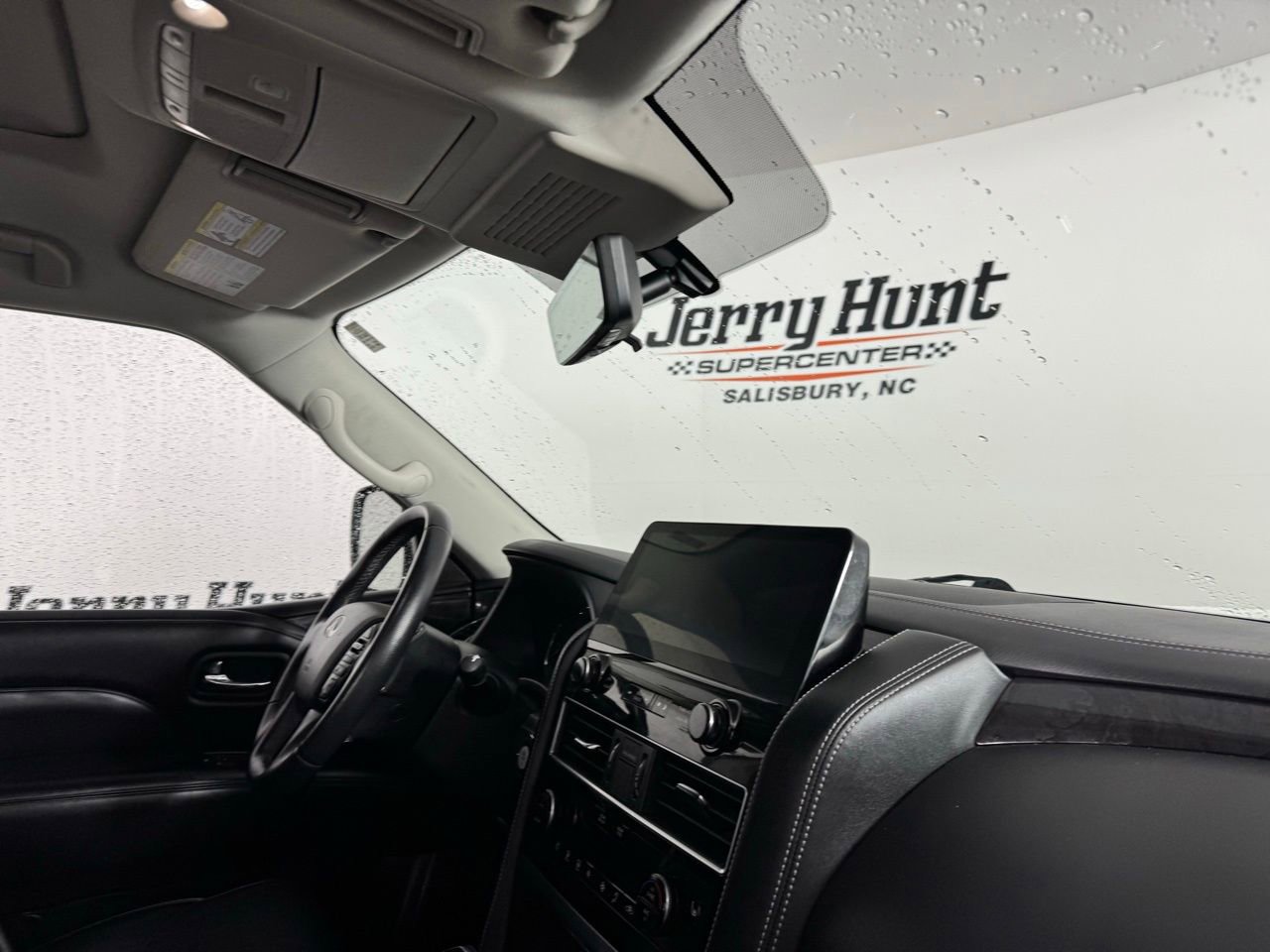 Used 2024 INFINITI QX80 Luxe image 33