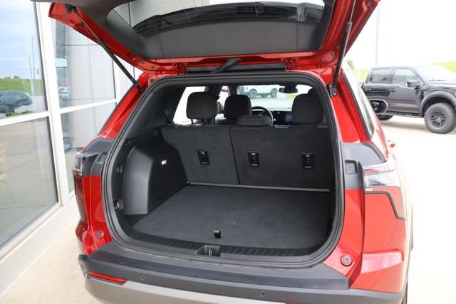 Used 2026 Chevrolet Equinox LT AWD/4WD image 26
