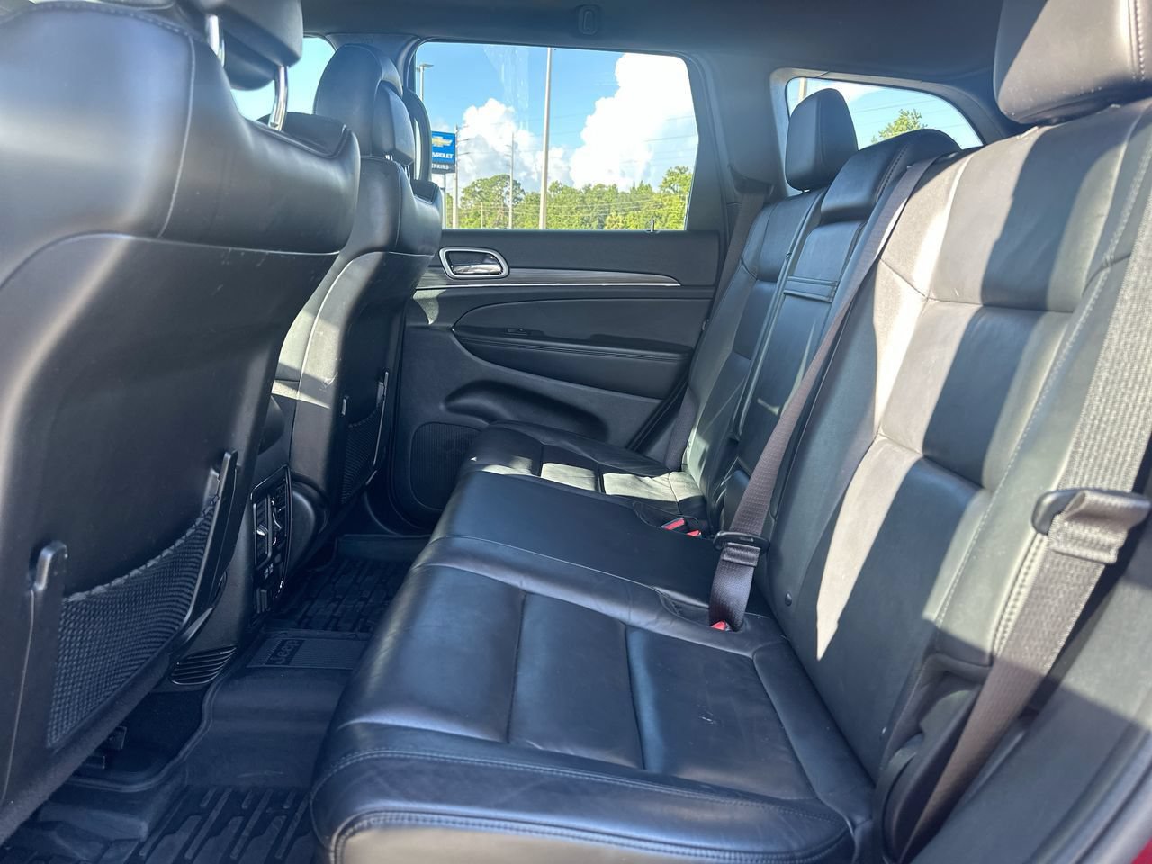 Used 2021 Jeep Grand Cherokee Limited AWD/4WD image 15