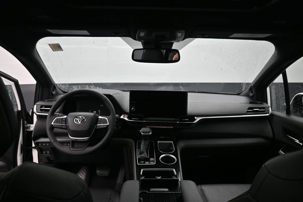 Certified 2026 Toyota Sienna XLE Woodland Edition AWD/4WD image 27