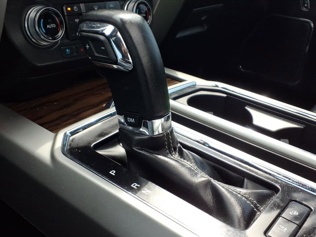 Used 2020 Ford F150 Lariat w/ Equipment Group 502A Luxury image 16