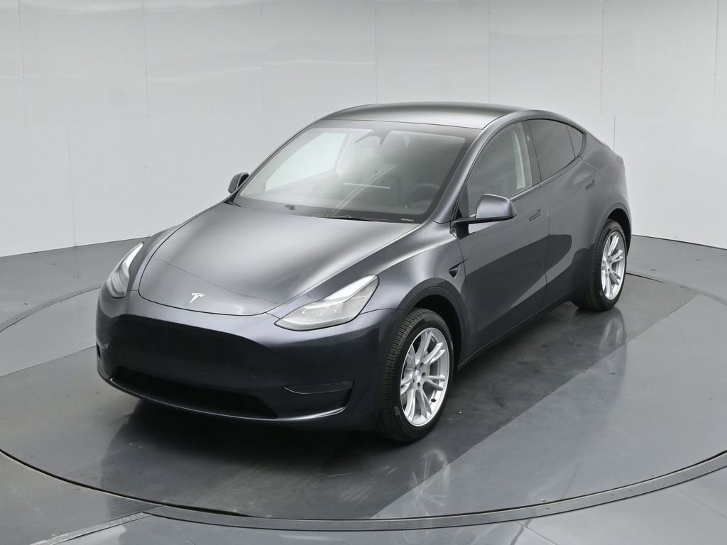 Used 2024 Tesla Model Y Long Range image 33