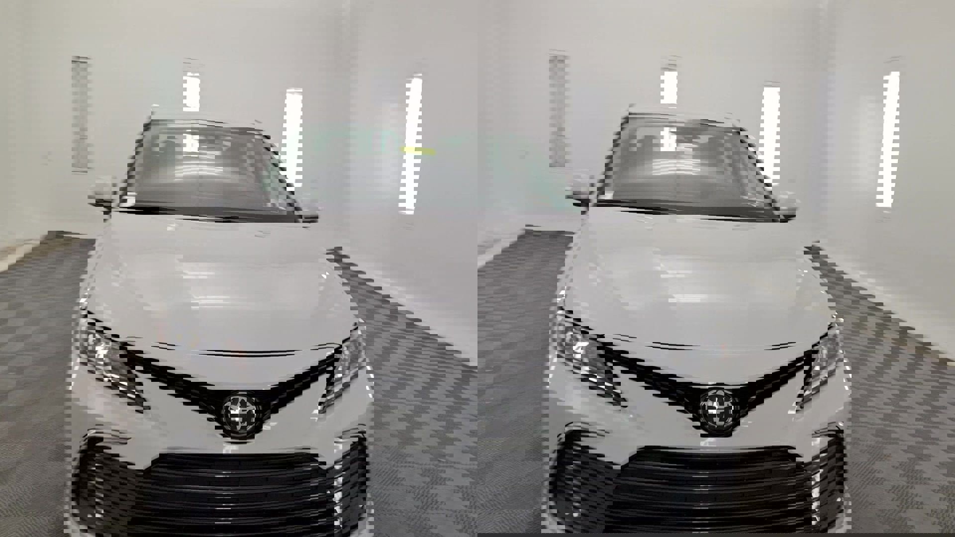 Used 2024 Toyota Camry LE image 7