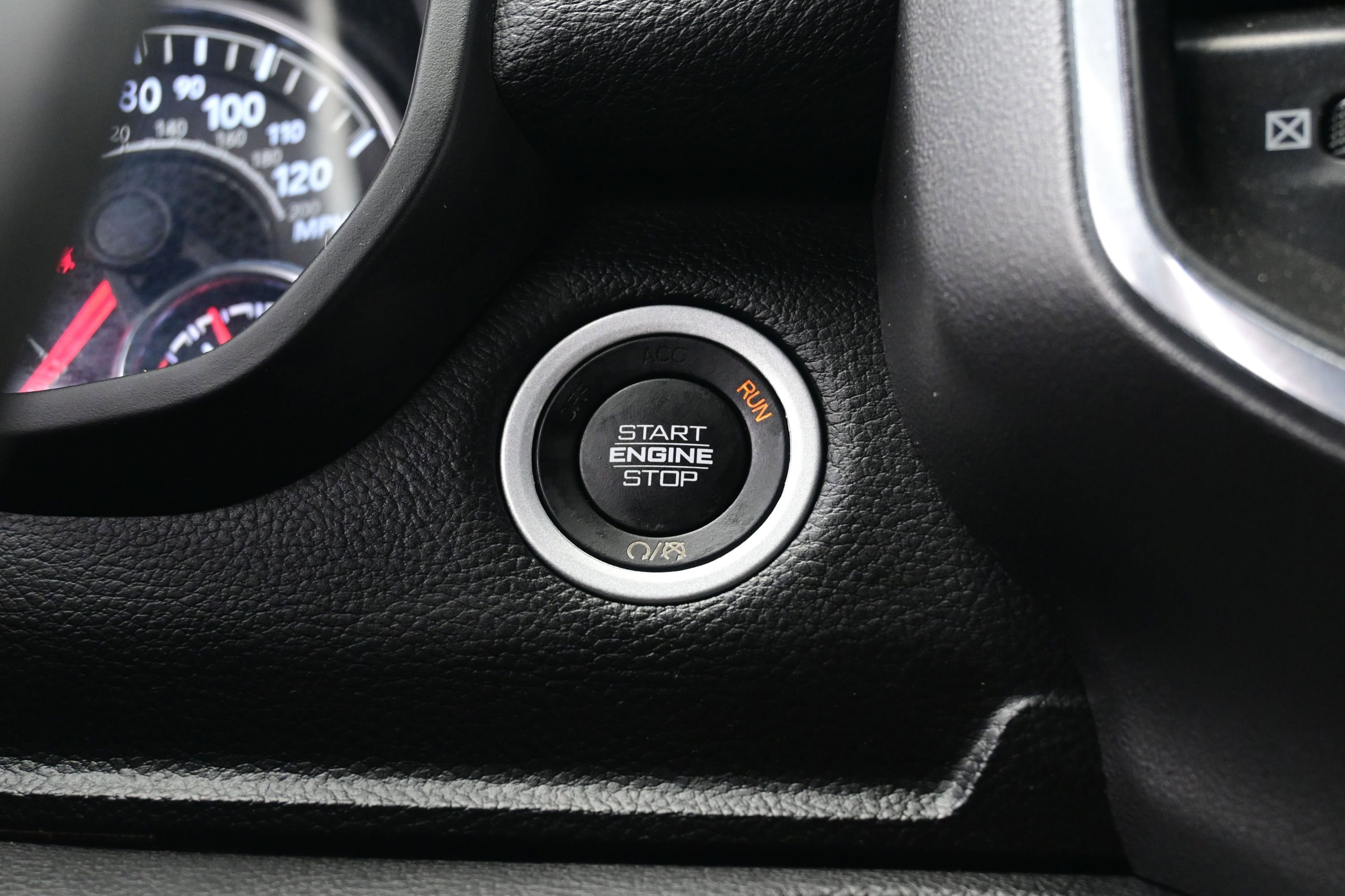 Used 2023 RAM 1500 Laramie AWD/4WD image 22