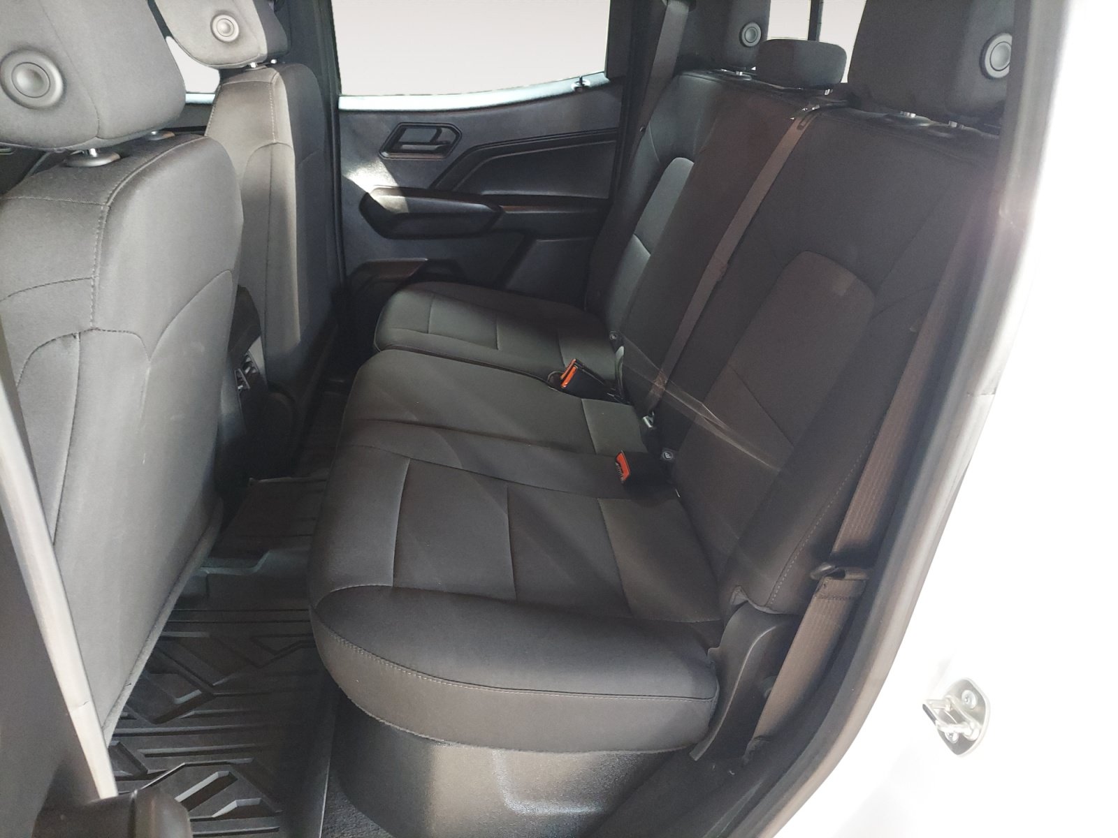 Used 2024 Chevrolet Colorado Trail Boss w/ Technology Package AWD/4WD image 24