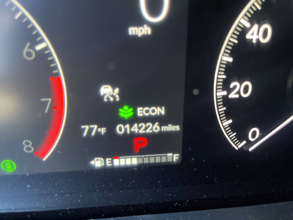 Used 2025 Honda Pilot Sport image 3