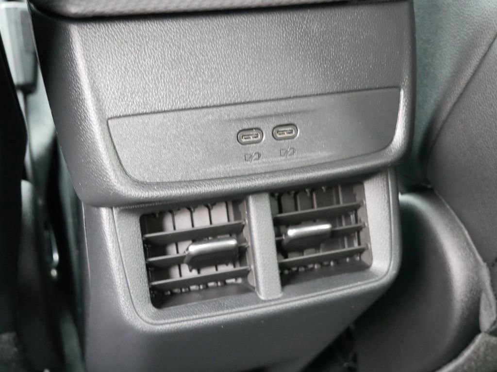 New 2026 Chevrolet Equinox LT w/ Convenience Package II image 18