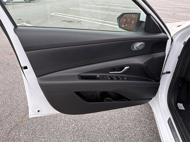 New 2026 Hyundai Elantra Blue image 10