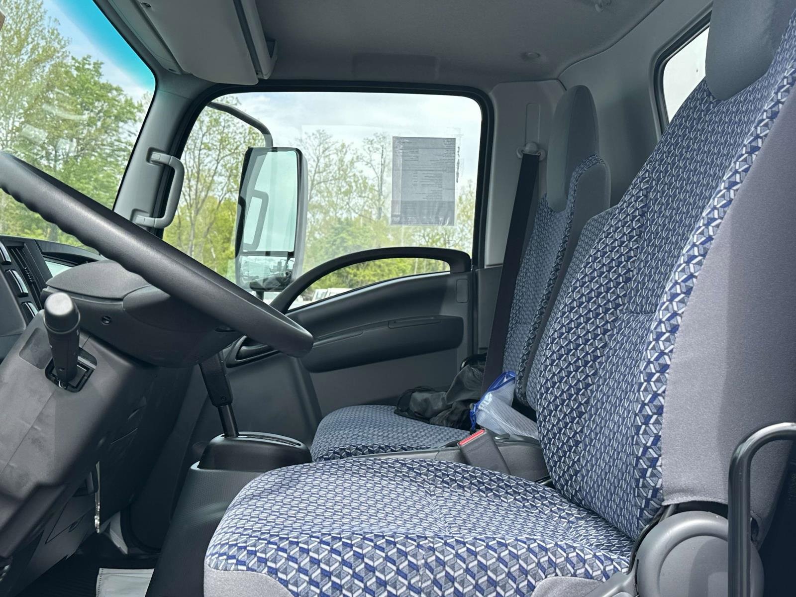 New 2024 Chevrolet Low Cab Forward image 15