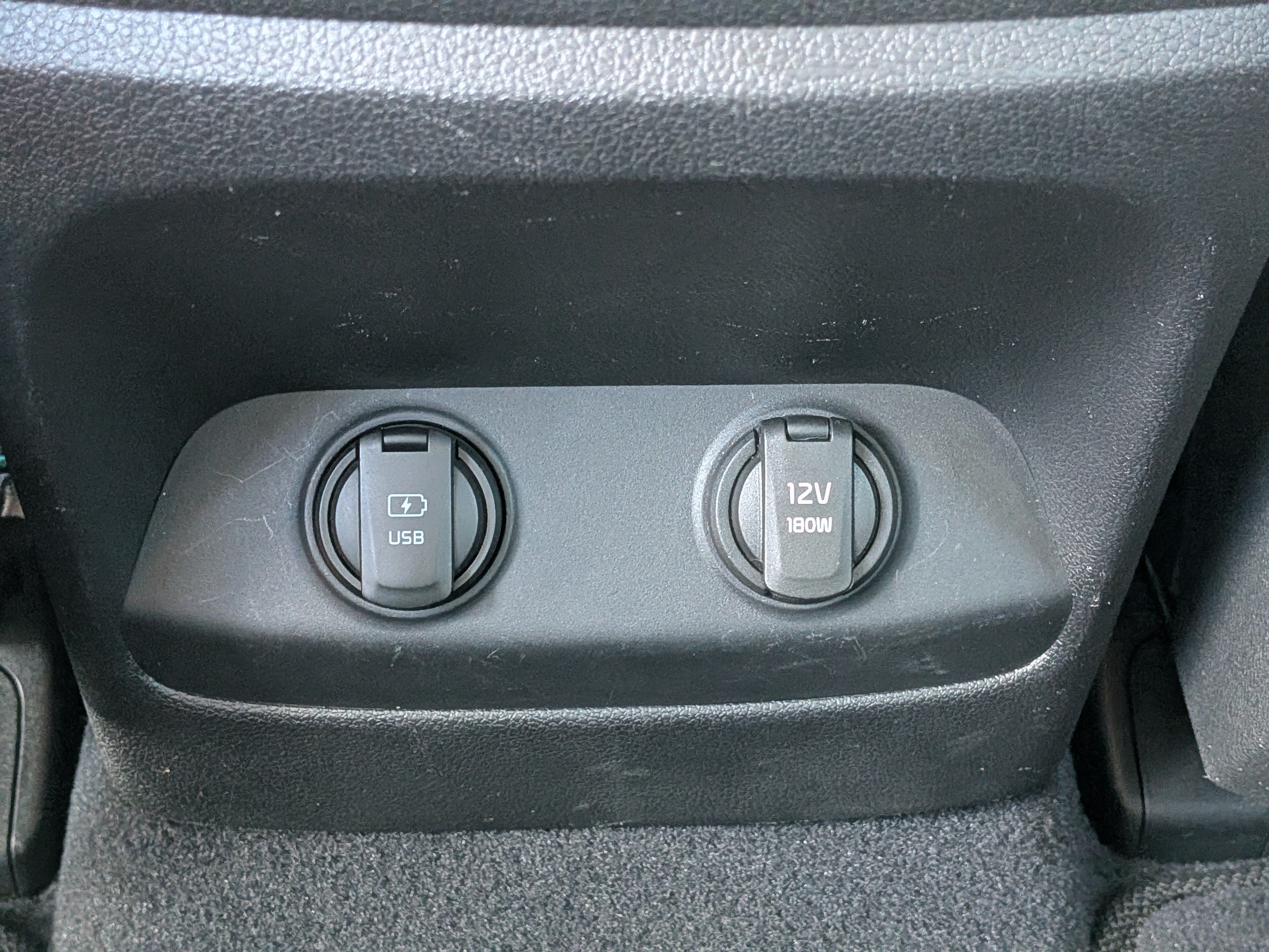 Used 2020 Kia Sorento S FWD image 15