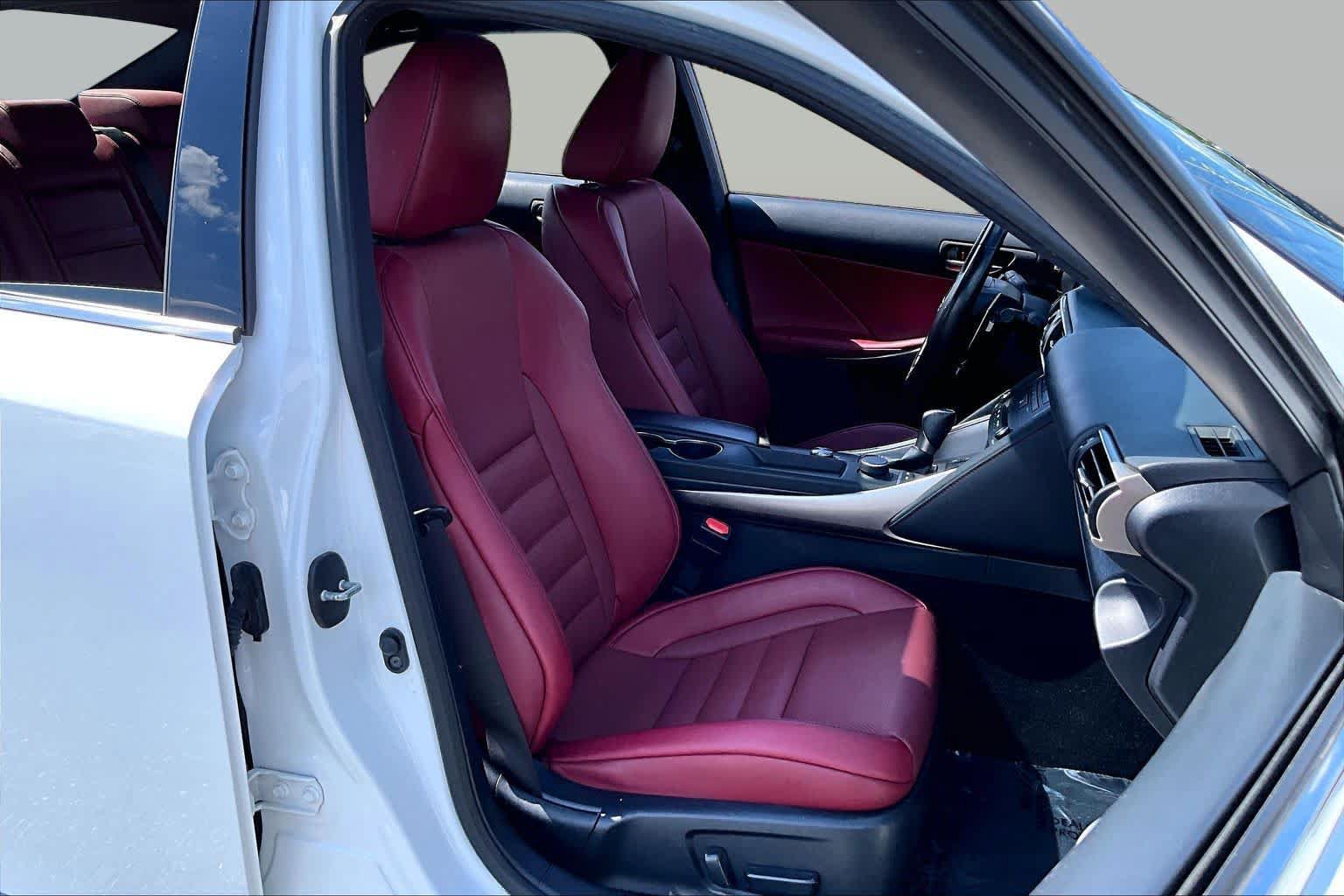 Used 2020 Lexus IS 350 F Sport w/ F Sport Package AWD/4WD image 9