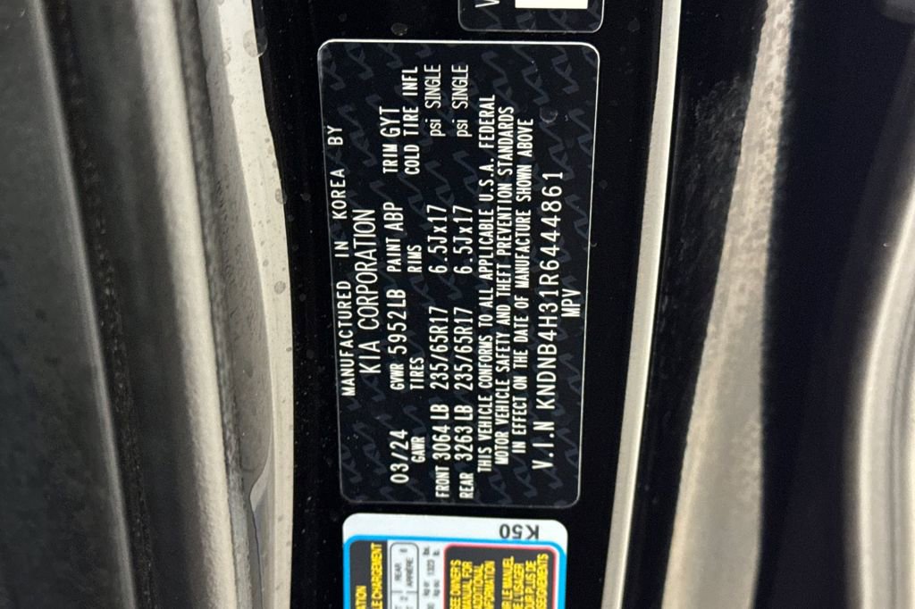 Used 2024 Kia Carnival LX FWD image 30