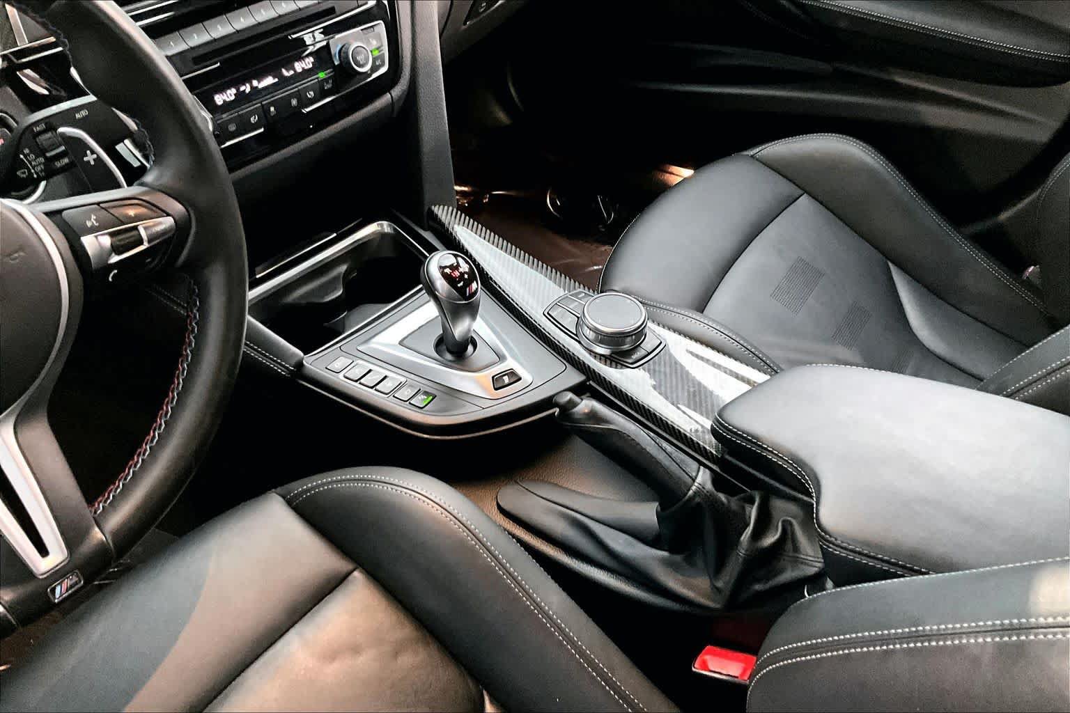 Used 2018 BMW M3 RWD image 17