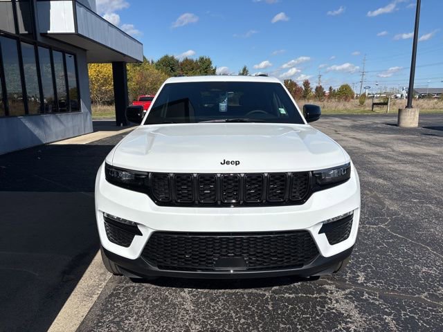 New 2025 Jeep Grand Cherokee Limited w/ Black Appearance Package image 9