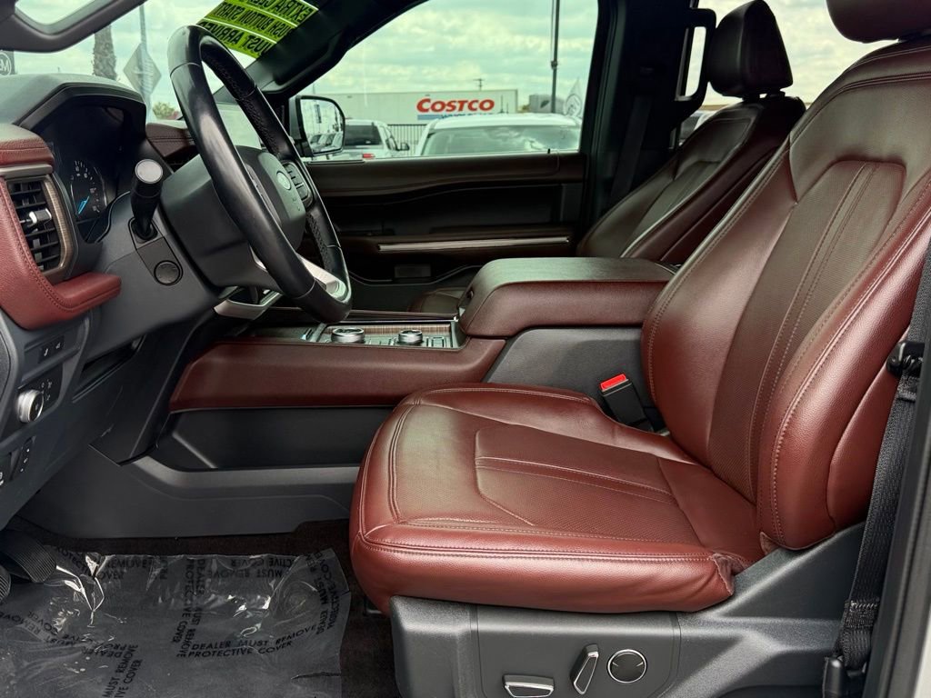 Used 2022 Ford Expedition Max Limited image 16