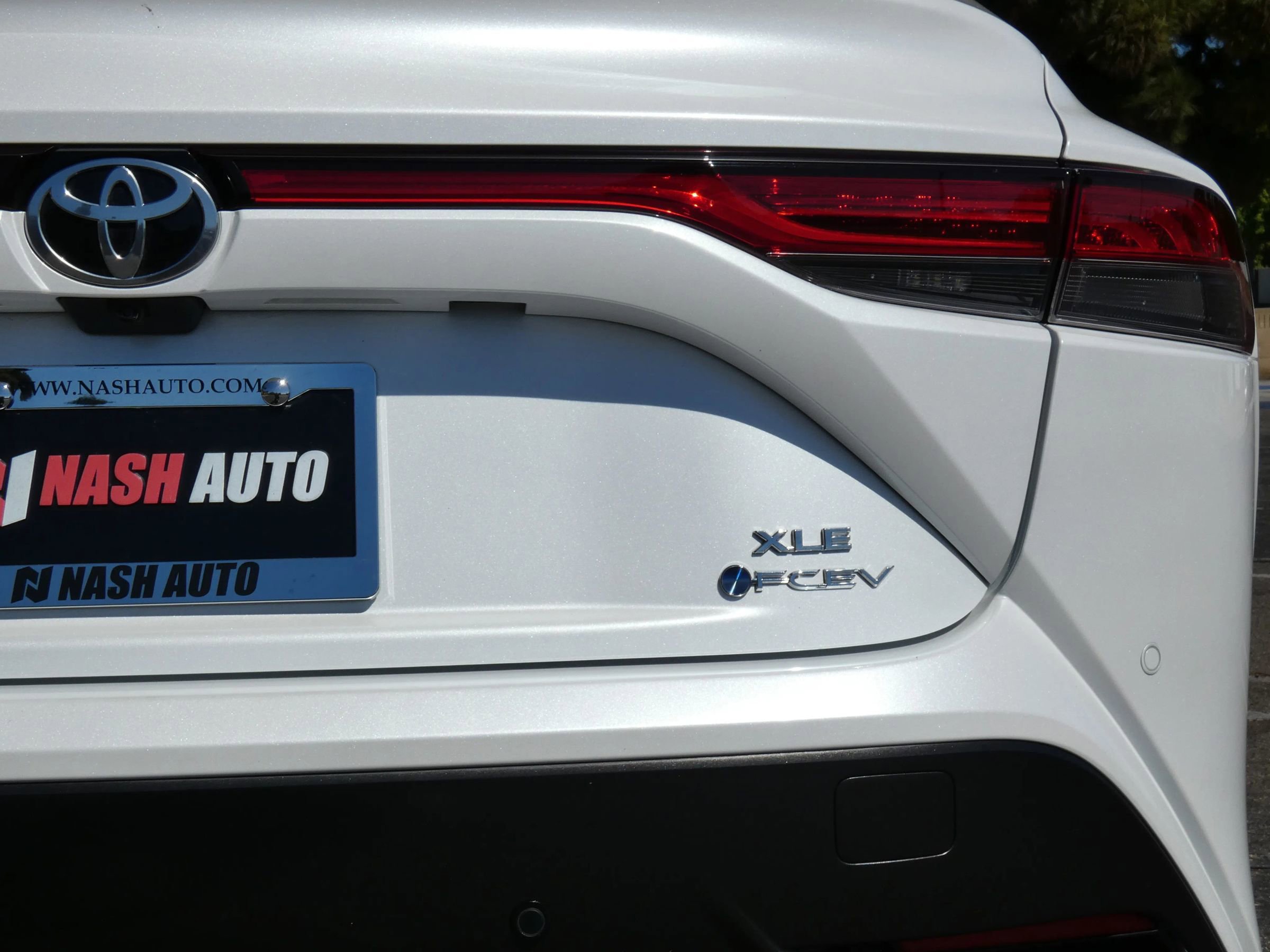 Used 2024 Toyota Mirai XLE Sedan 4D w/ Advanced Technology Package image 8