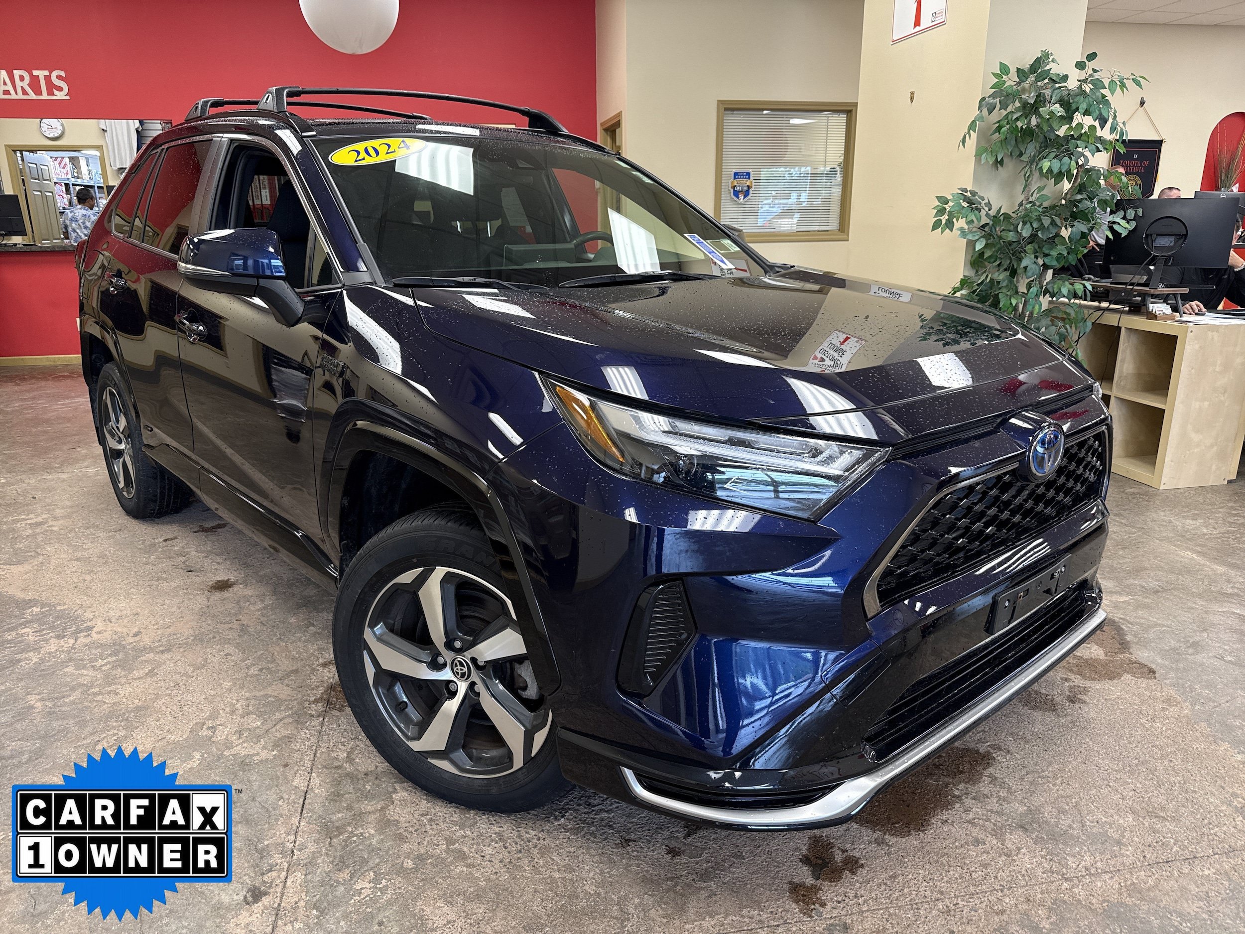 Used 2024 Toyota RAV4 SE w/ Weather & Moonroof Package AWD/4WD image 1