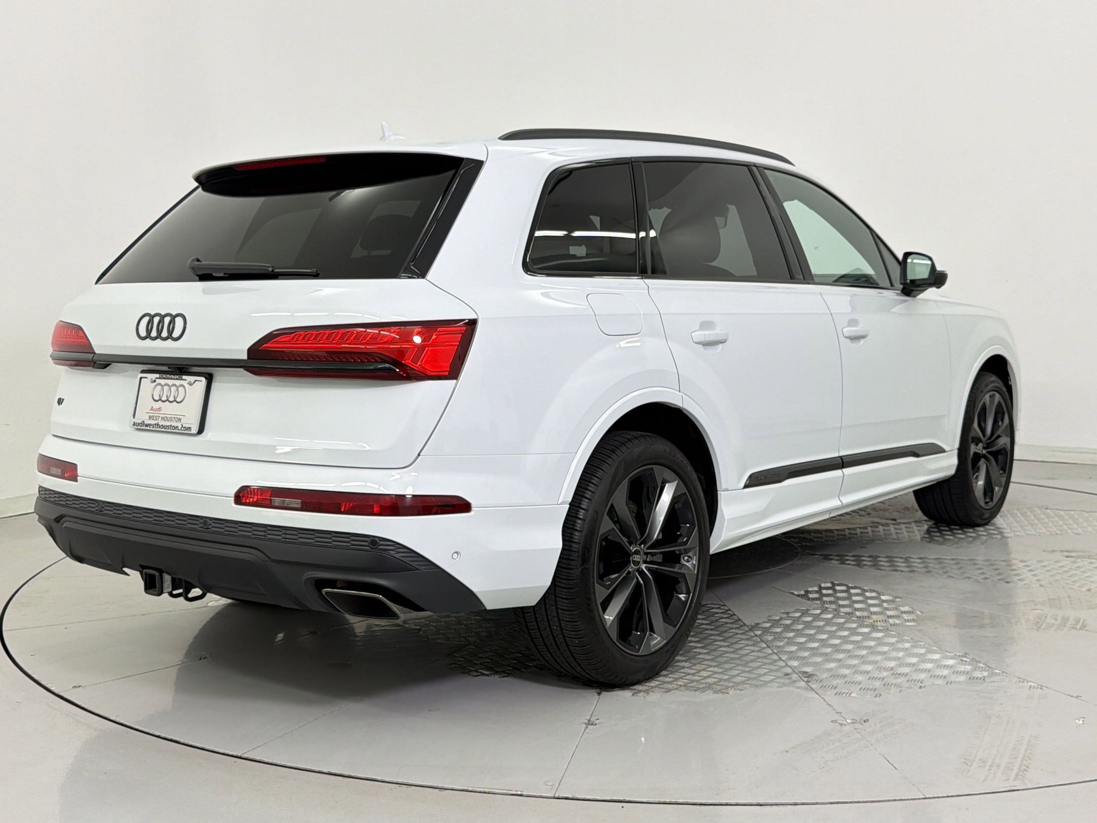 Used 2025 Audi Q7 3.0T Premium Plus AWD/4WD image 9
